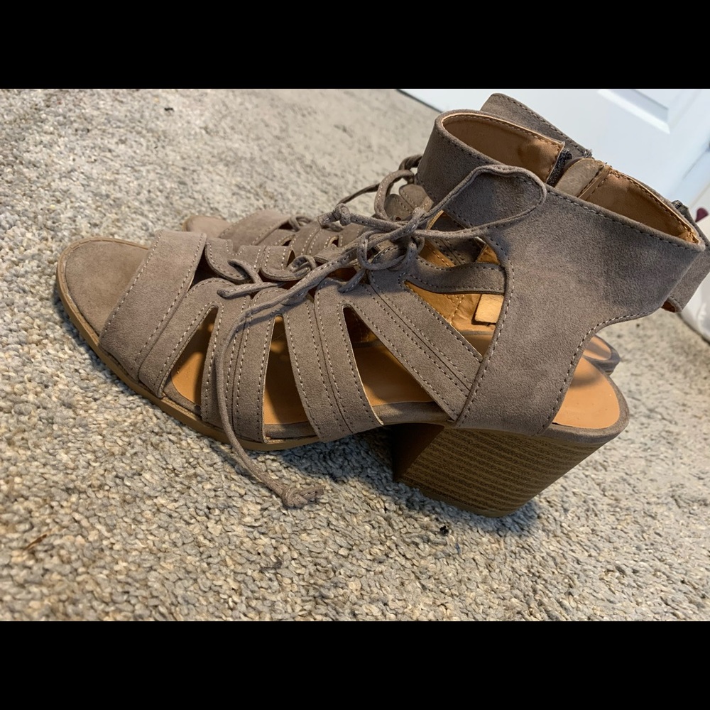 Sandle heels